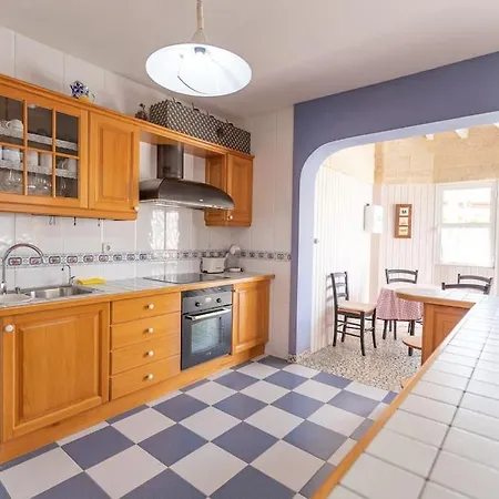 3 Bedroom In El Duque 阿德耶
