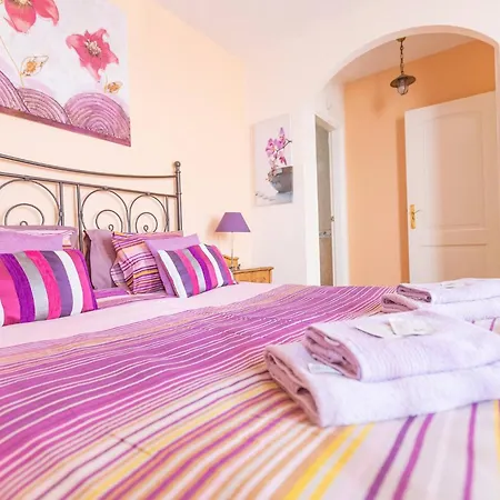 빌라 3 Bedroom In El Duque 아데제